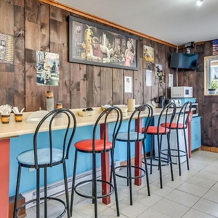 Le Saint Alex Motel Luaran gambar