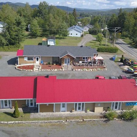 Le Saint Alex Motel Luaran gambar