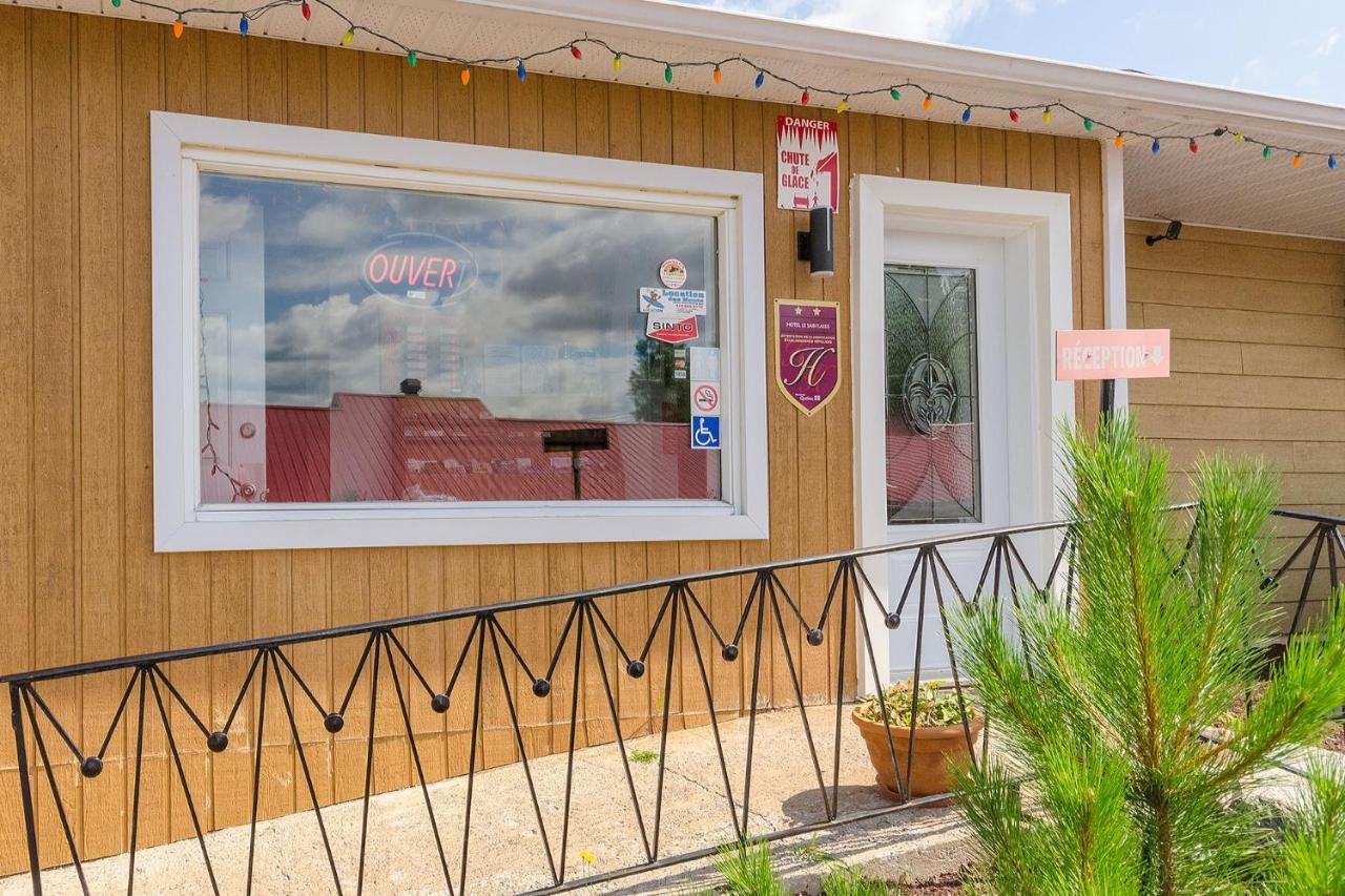 Le Saint Alex Motel Luaran gambar