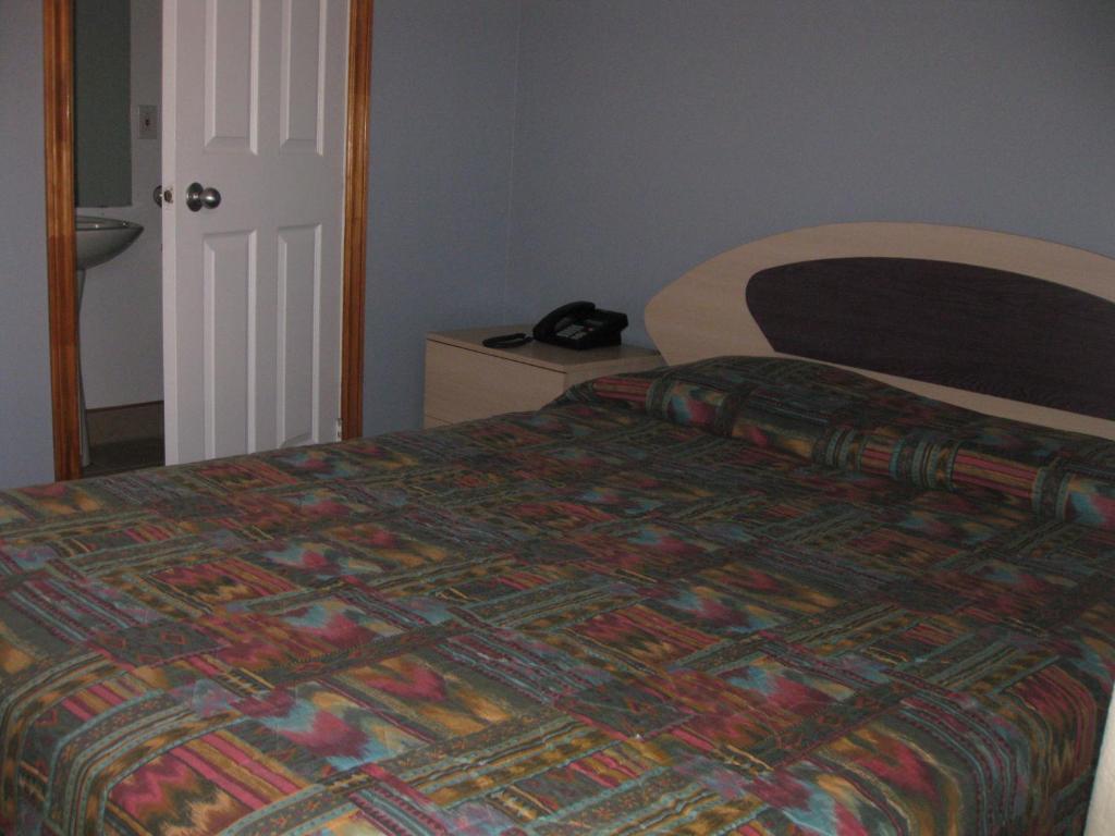 Le Saint Alex Motel Bilik gambar