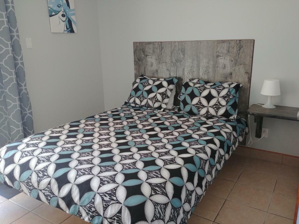 Le Saint Alex Motel Luaran gambar
