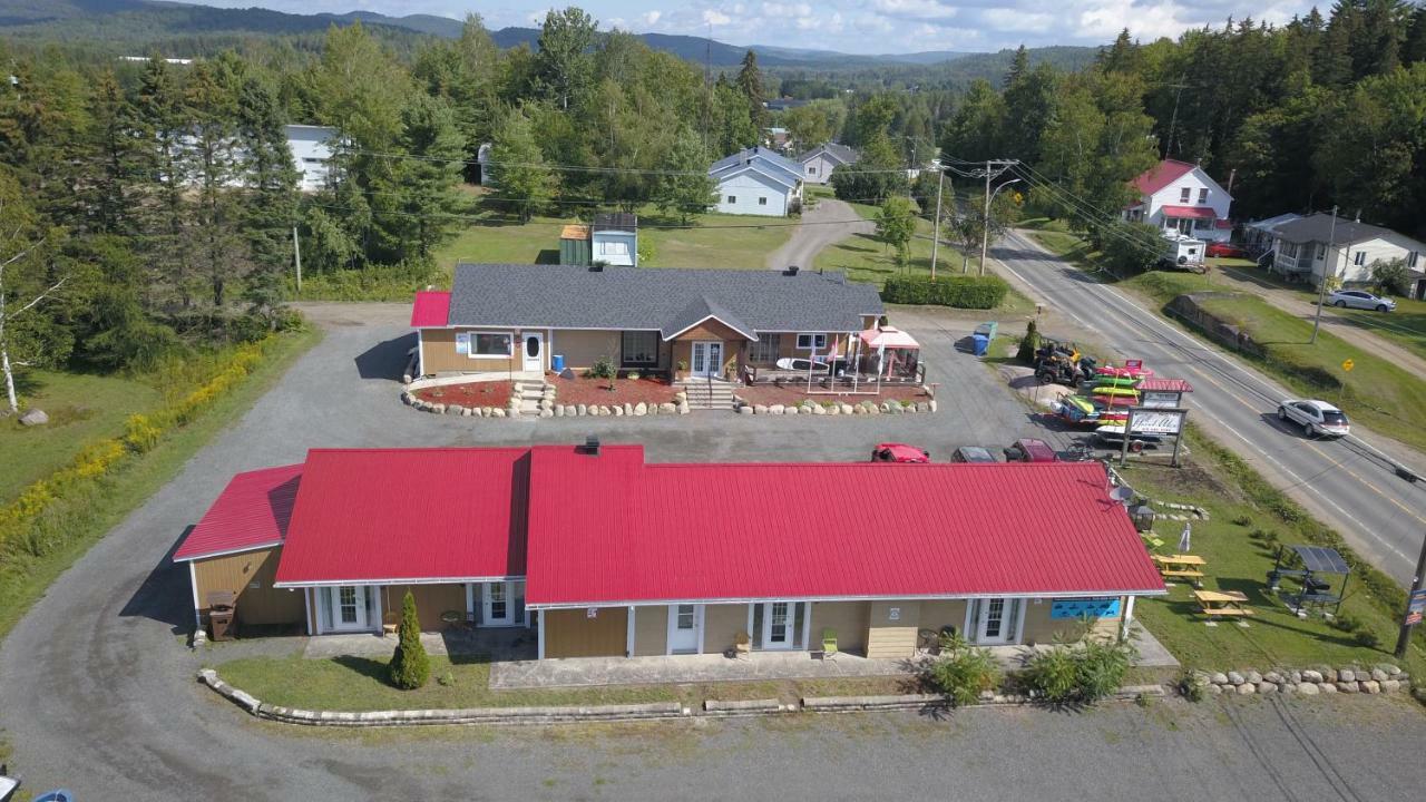 Le Saint Alex Motel Luaran gambar